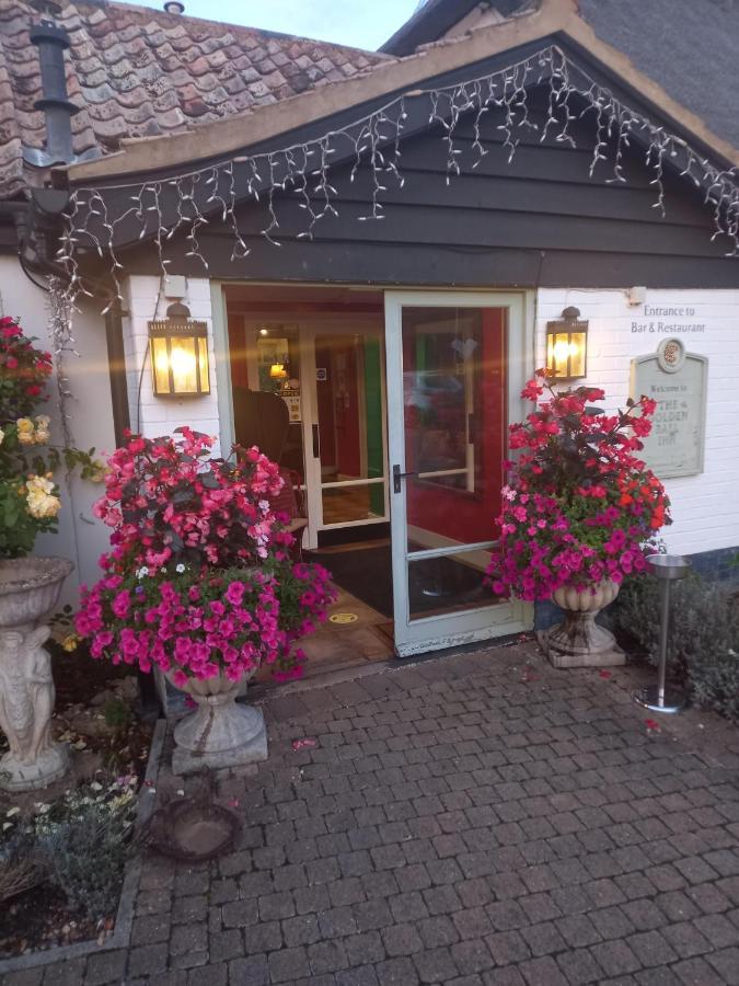 Golden Ball Hotel Elsworth Exterior foto